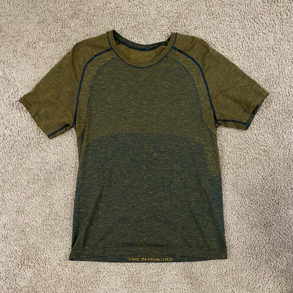 Lululemon Metal Vent Tech Tee 2.0